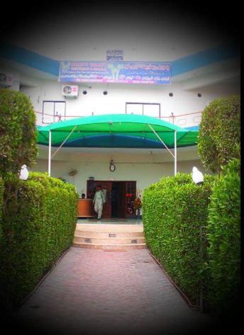 Palm Valley Hotel Sukkur Exteriör bild